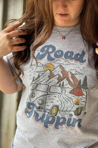 ROAD TRIPPIN GRAPHIC TEE