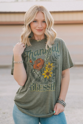 THANKFUL AND BLESSED GRAPHIC TEE