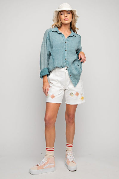 PATCHWORK DETAILED TWILL DENIM SHORTS