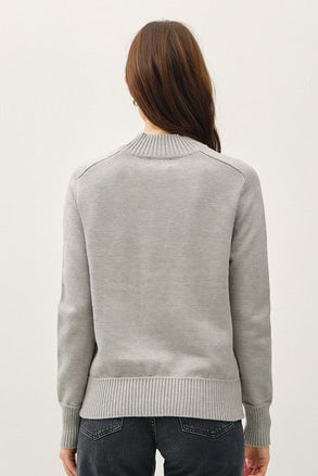 CLASSIC MOCK NECK SWEATER W/SHOULDER PANEL