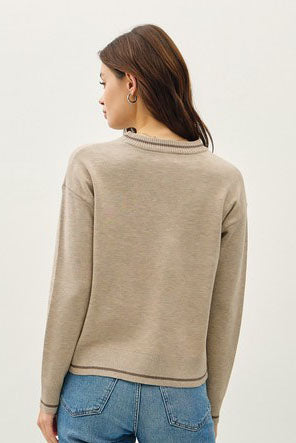 STRIPED HEM TWO TONE CREW NECK SWEATER