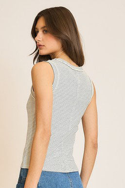 STRIPED RAW EDGE DETAILED KNIT TANK TOP