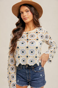 GORGEOUS CROCHETED FLORAL SCALLOP EDGE KNIT TOP