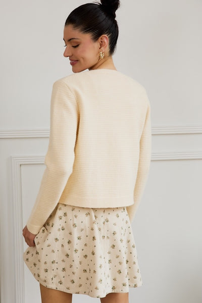 LIGHT WEIGHT AND COZY BUTTON UP LONG-SLEEVE SWEATER CARDIGAN