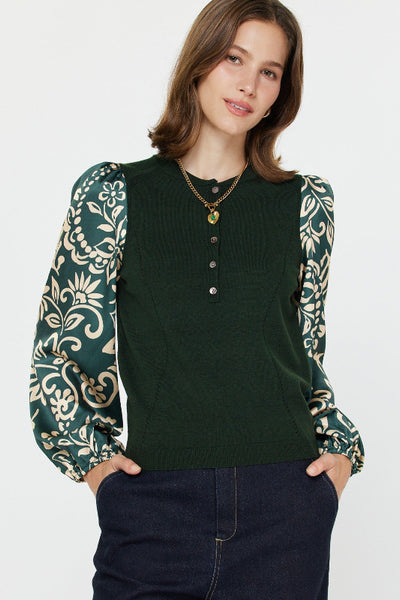 EFFORTLESSLY ELEVATED PRINTED WOVEN SLEEVE SWEATER