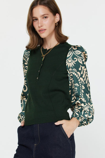 EFFORTLESSLY ELEVATED PRINTED WOVEN SLEEVE SWEATER