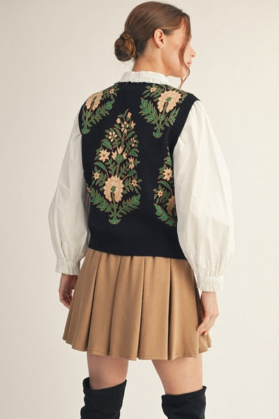 CHARMING AND COZY FLORAL PATTERN SWEATER VEST
