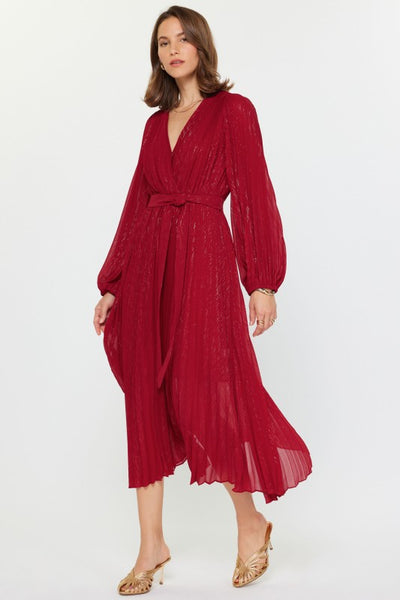 BEAUTIFUL, FESTIVE AND TIMELESS PLEATED V NECK DRESS