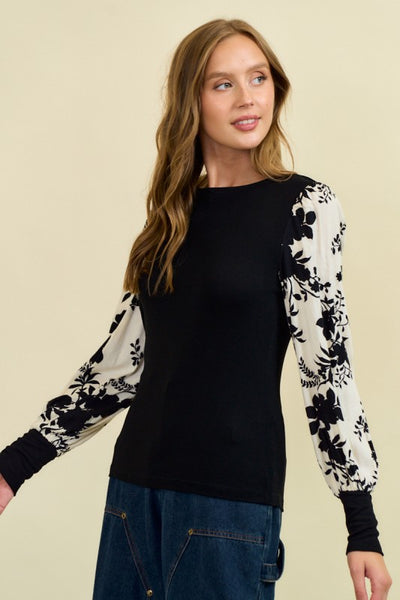 STANDOUT ESSENTIAL FLORAL JACQUARD CONTRAST SLEEVE KNIT TOP