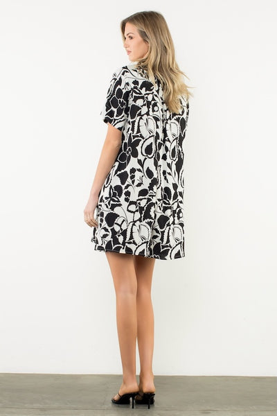 EFFORTLESSLY BOLD SHORT SLEEVE BUTTON-UP PRINT DRESS