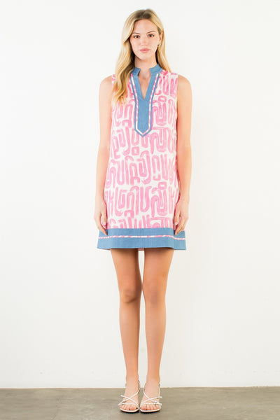 STRIKING SLEVELESS ABSTRACT PATTERN DRESS