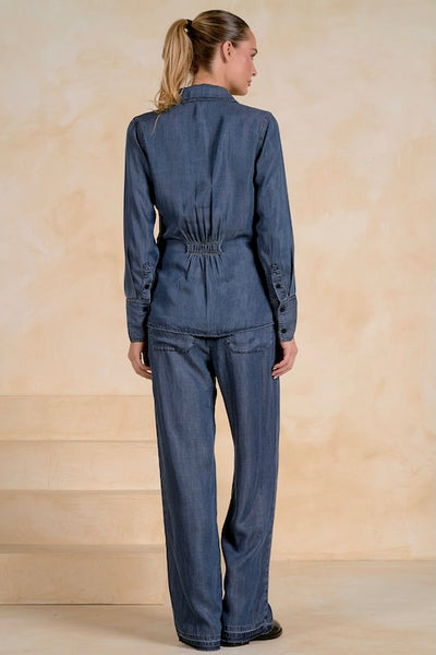 Elan long sleeve collared button top
lyocell button-front shirt women
denim look button top women
fitted collared long sleeve top women
princess seam button shirt women
Elan women's lyocell top
medium wash lyocell shirt women
cinched waist button-front top
polished collared shirt women's fashion
long sleeve fitted button top navy
