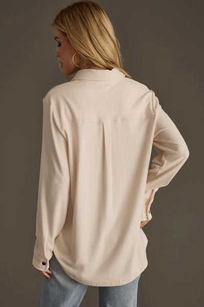 MODERN CLASSIC SUPER SOFT BUTTON-UP TOP