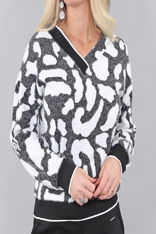 POLISHED CASUAL LONG SLEEVE V NECK CHARCOAL PRINT SWEATER