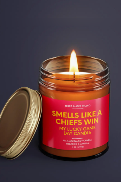 9 OZ SMELLS LIKE A WIN - LUCKY GAME SOY CANDLE