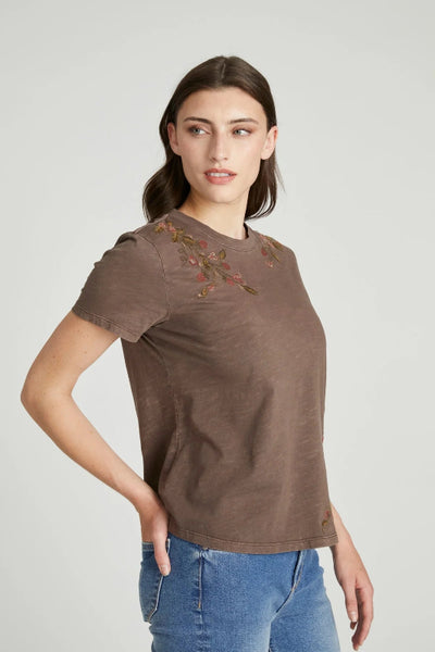 Driftwood Rosevine embroidered t-shirt
floral embroidered cotton tee women
vintage wash embroidered crew neck tee
brown garment dyed t-shirt women
relaxed fit embroidered tee boutique
rosevine floral embroidery top women
artisan embroidered casual tee women
100% cotton embroidered t-shirt women
Driftwood denim embroidered top
boho floral embroidered short sleeve tee