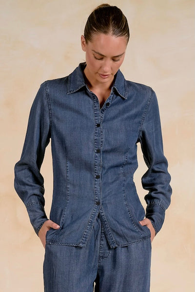 Elan long sleeve collared button top
lyocell button-front shirt women
denim look button top women
fitted collared long sleeve top women
princess seam button shirt women
Elan women's lyocell top
medium wash lyocell shirt women
cinched waist button-front top
polished collared shirt women's fashion
long sleeve fitted button top navy
