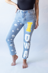 IOWA HAWKEYES MED WASH RITZ REPEAT JEANS