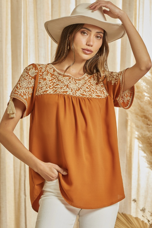 BEAUTIFUL EMBROIDERED WOVEN TOP W/TASSEL DETAIL