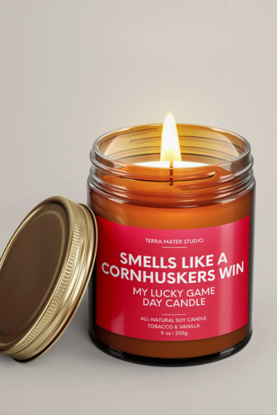 9 OZ SMELLS LIKE A WIN - LUCKY GAME SOY CANDLE