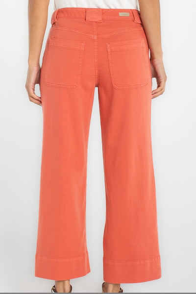 VIBRANT STRIDE CARGO WIDE LEG CROP 26' INSEAM
