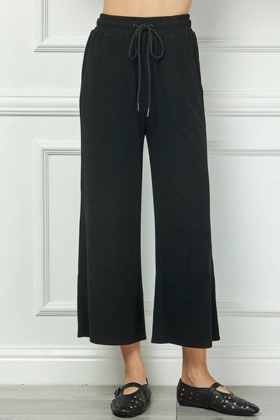 SUPER SOFT ATHLEISURE CROPPED DRAWSTRING PANTS