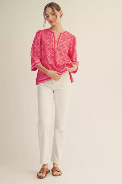 SOPHISTICATED CASUAL 3/4 SLEEVE MEDALLION PATTERN TOP WITH CONTRAST DETAIL