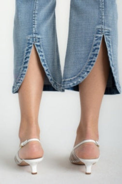 LIVERPOOL GIA GLIDER CROP FLARE WITH TULIP BACK SLIT