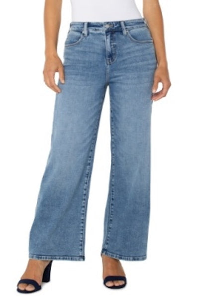 Front view of Stride high-rise wide leg jeans in light wash on model