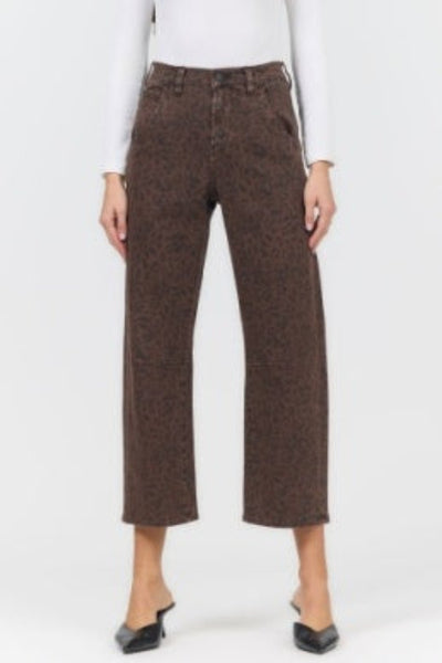 Close front view of Dear John Lasso brown leopard stretch denim jeans.Dear John Lasso leopard jeans
Dear John brown leopard jeans
brown leopard print jeans for women
women’s cropped wide leg jeans
mid-rise leopard print jeans
brown animal print denim jeans
women’s stretch leopard jeans
cropped wide leg animal print pants
brown statement jeans for women
women’s leopard denim pants
