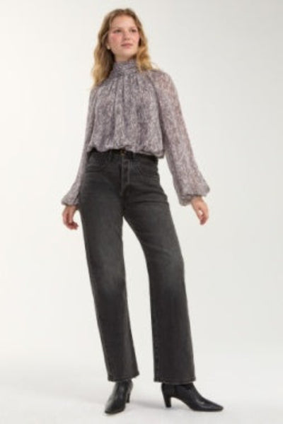 shirred mock neck top women
gray abstract print blouse
blouson sleeve mock neck top
Liverpool woven top women
long sleeve keyhole back blouse
lightweight printed top for work
gathered neck billowy sleeve top
women's gray printed blouse
high neck flowy top long sleeve
elasticized hem blouson top