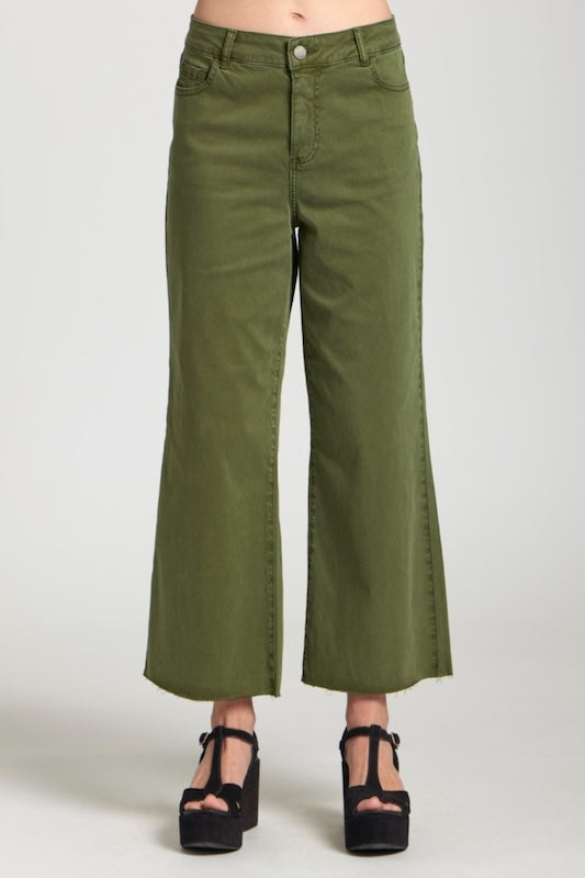 ESSENTIAL WIDE LEG CROP WITH RAW EDGE HEM